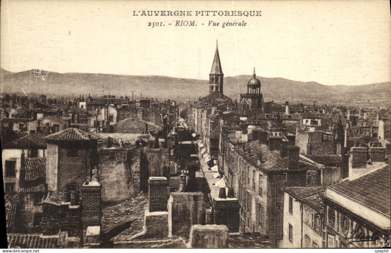 CPA L Auvergne Riom Vue Generale