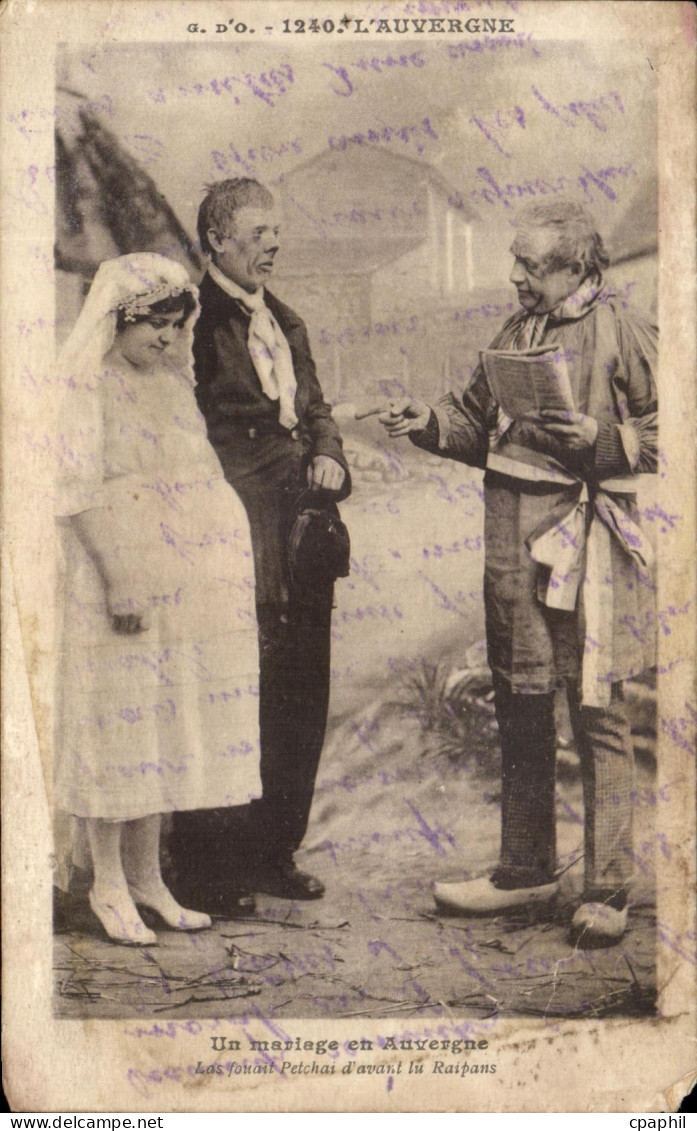 CPA L'Auvergne Un mariage en Auvergne