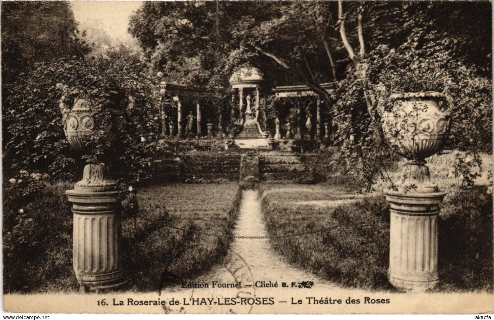 CPA L'Hay les Roses Roseraie Le Theatre des Roses (1348972)