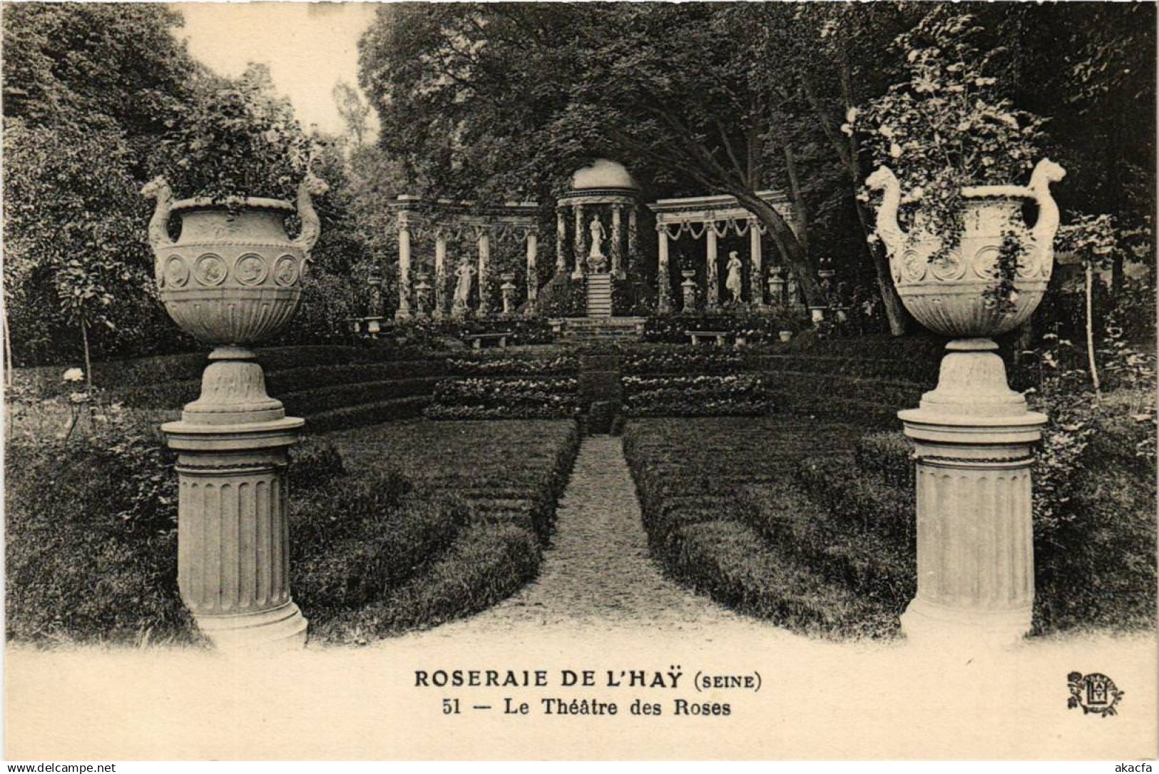 CPA L'HAY-les-ROSES Roseraie Le Théatre des Roses (671979)