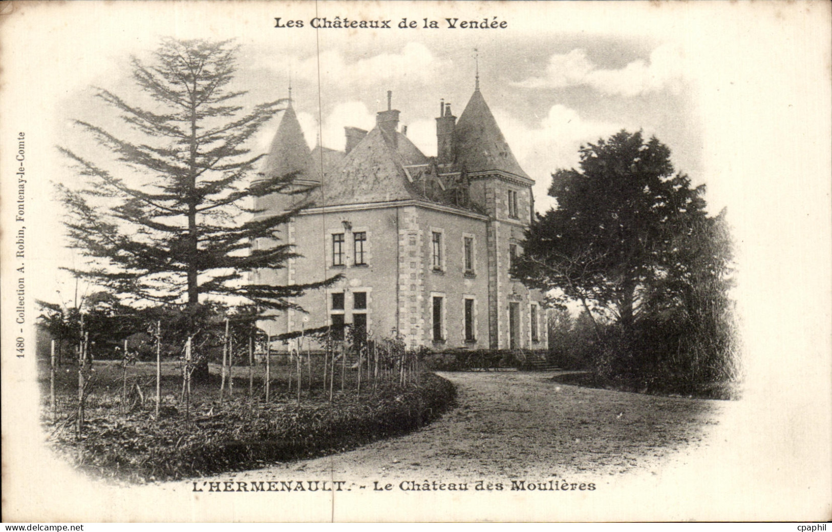 CPA L'Hermenault Le Chateau des Moulieres
