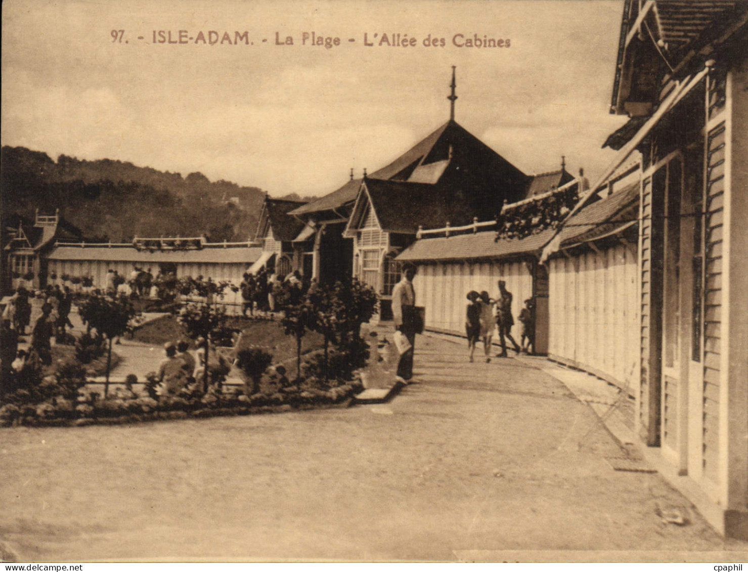 CPA L'Isle Adam La Plage L'Allee Des Cabines