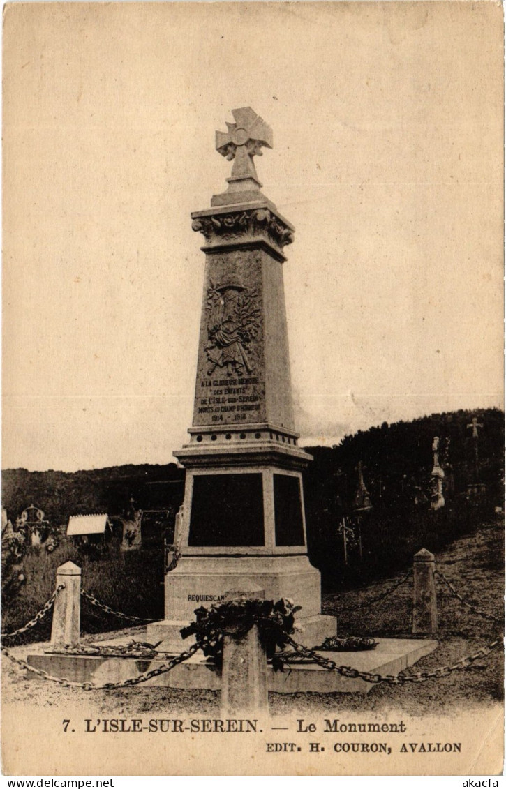 CPA L'Isle sur Serein le Monument (1478499)