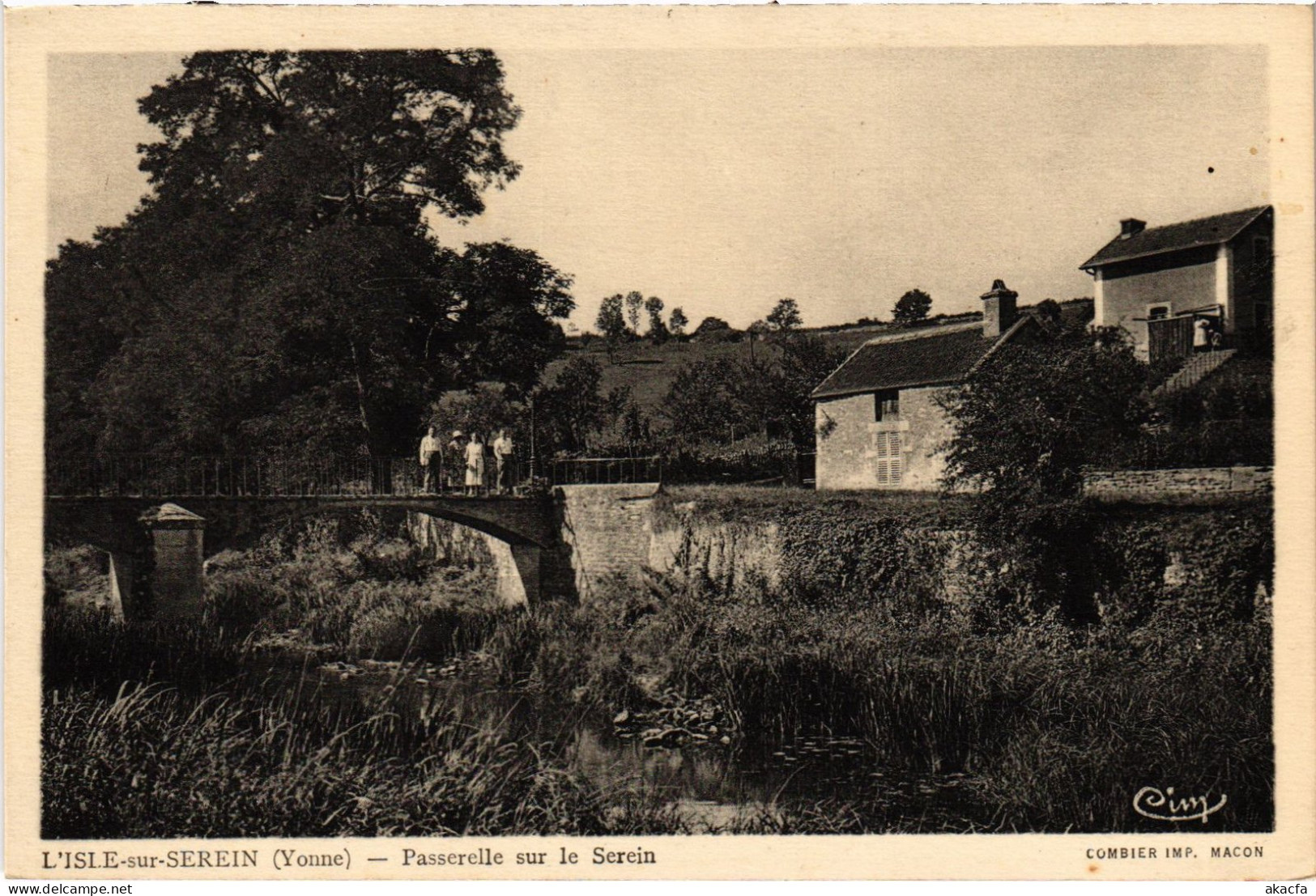 CPA L'Isle sur Serein Passerelle sur le Serein (1478479)