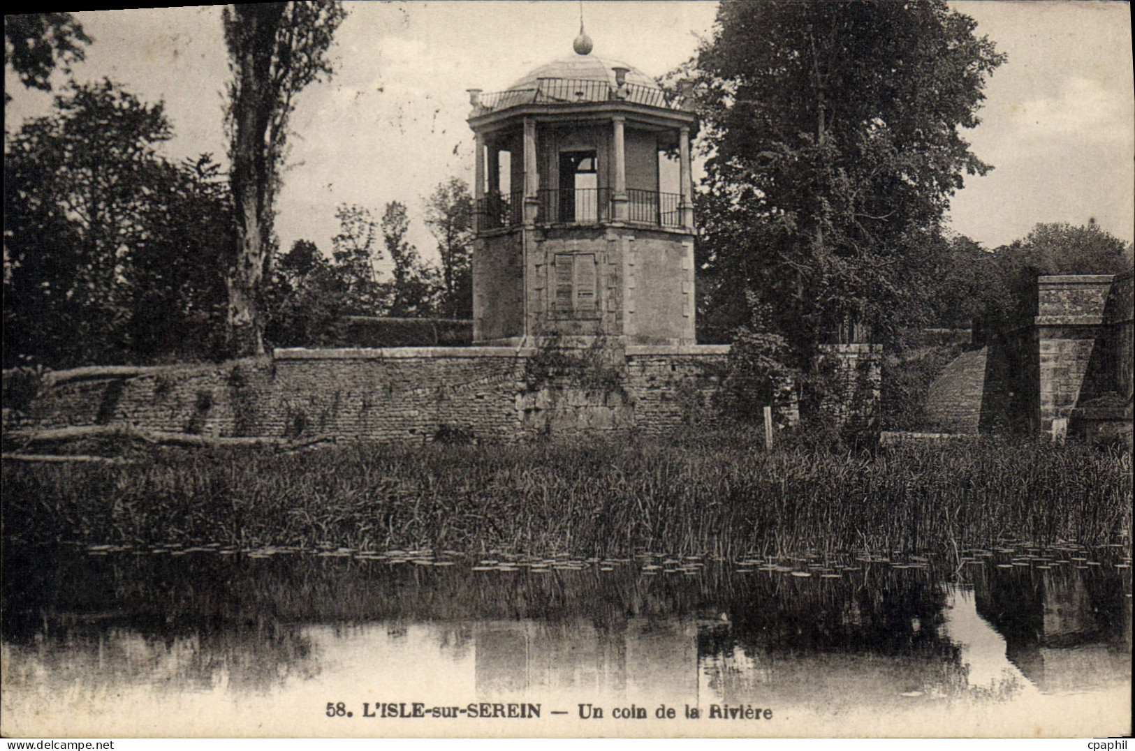 CPA L'Isle Sur Serein Un Coin De La Riviere