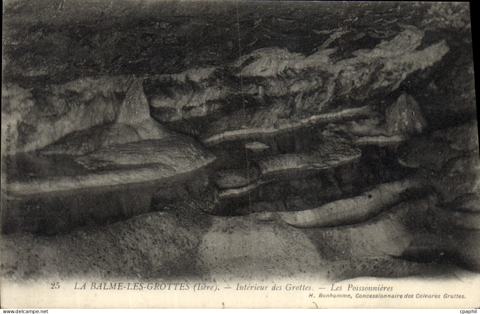 CPA La Balme Les Grottes Interieur des Grottes Les poissonnieres