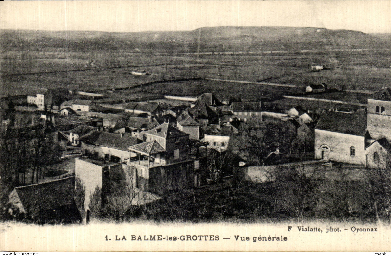 CPA La Balme les Grottes Vue generale