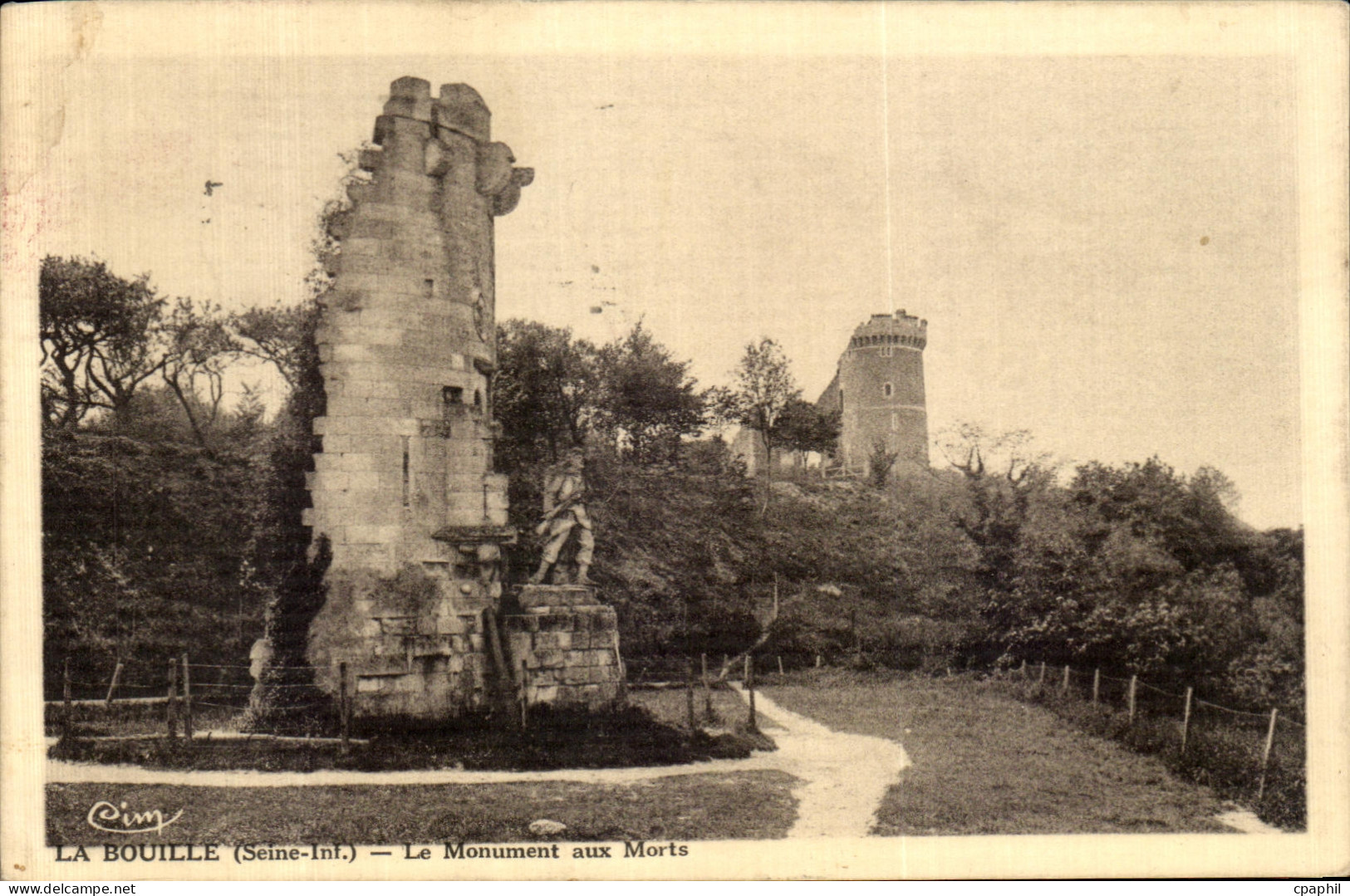 CPA La Bouille Le Monument aux Morts