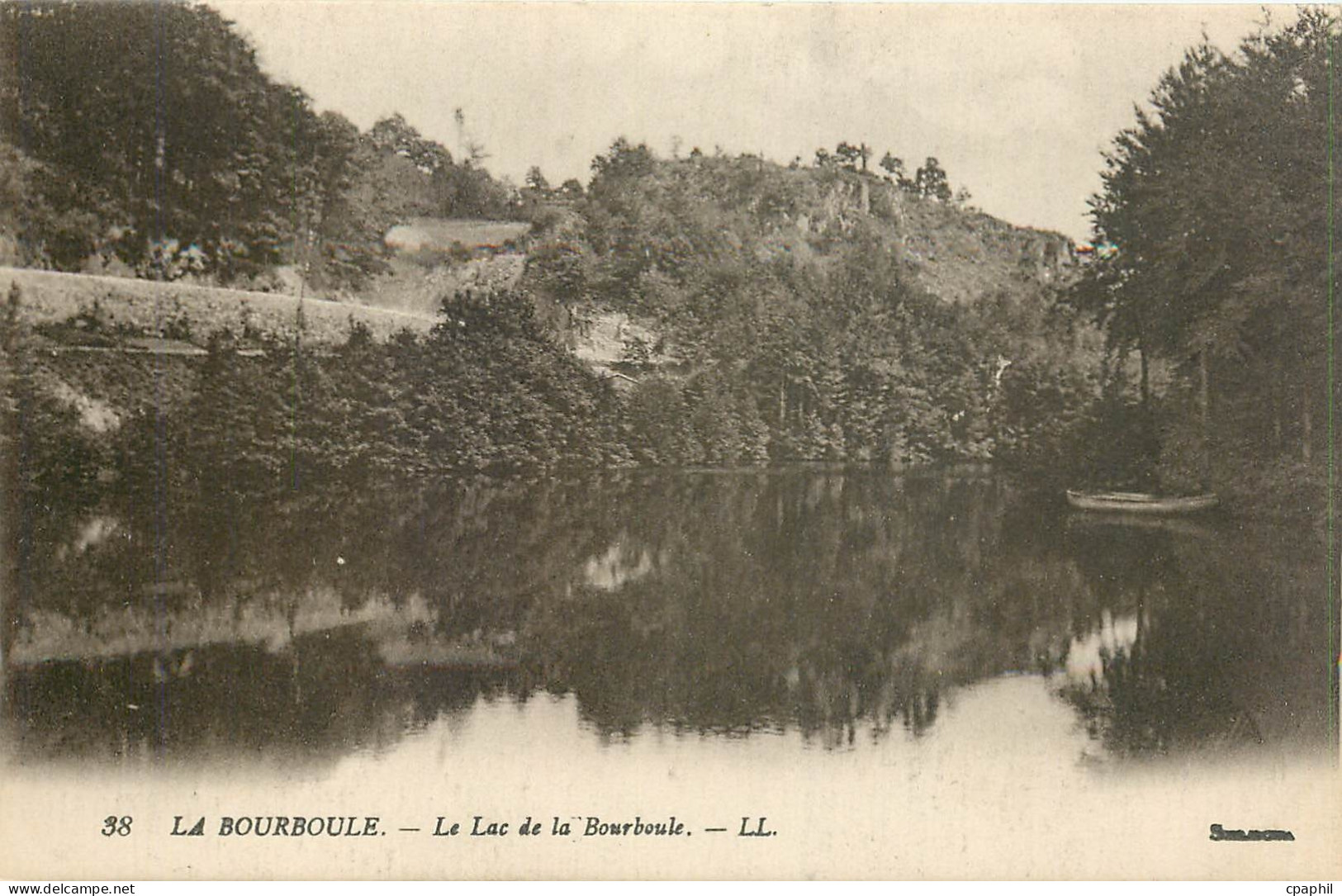 CPA La Bourboule Le Lac de la Bourboule