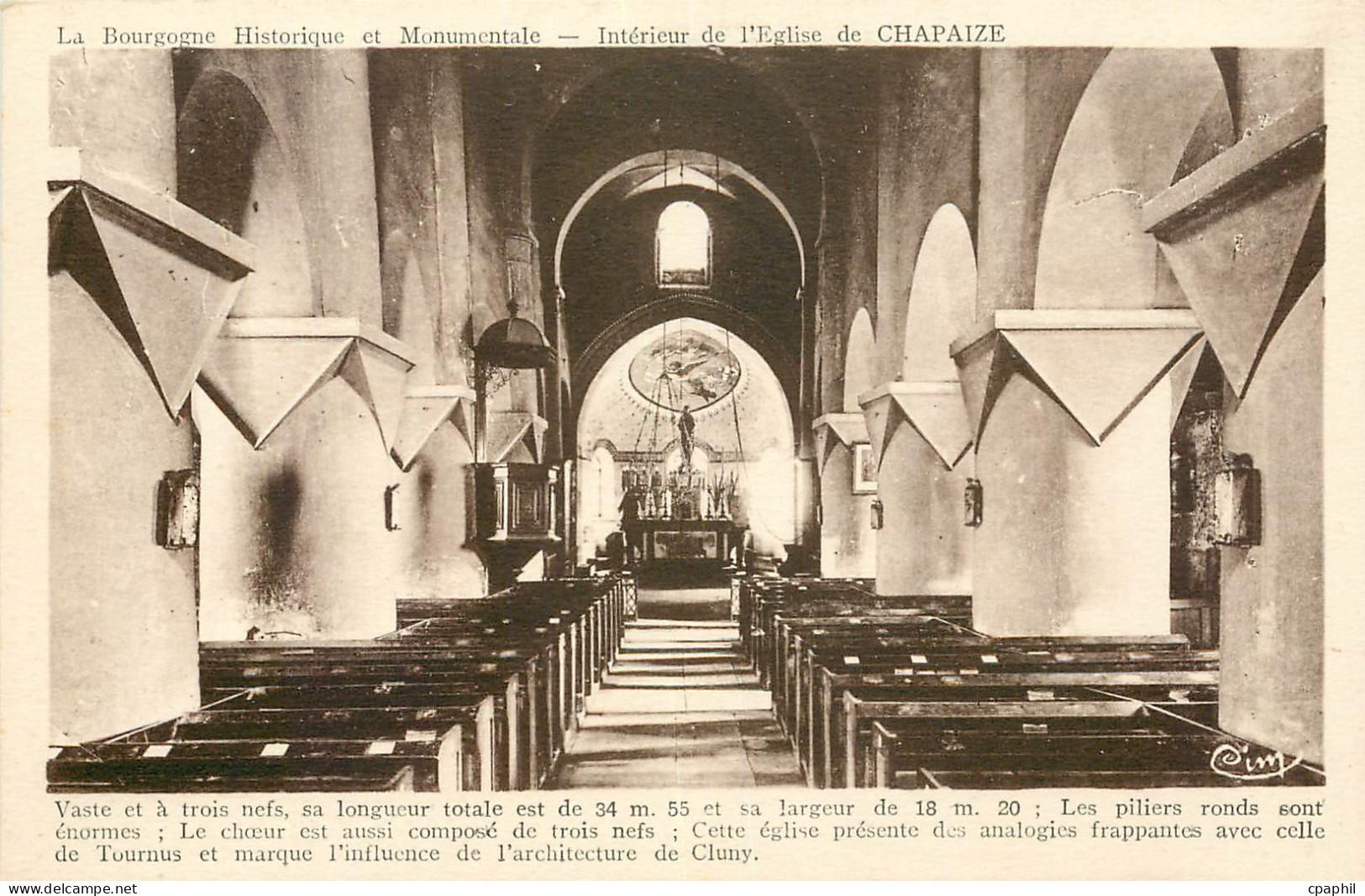 CPA La Bourgogne Historique et Monumentale Interieur de l'Eglise de Chapaize
