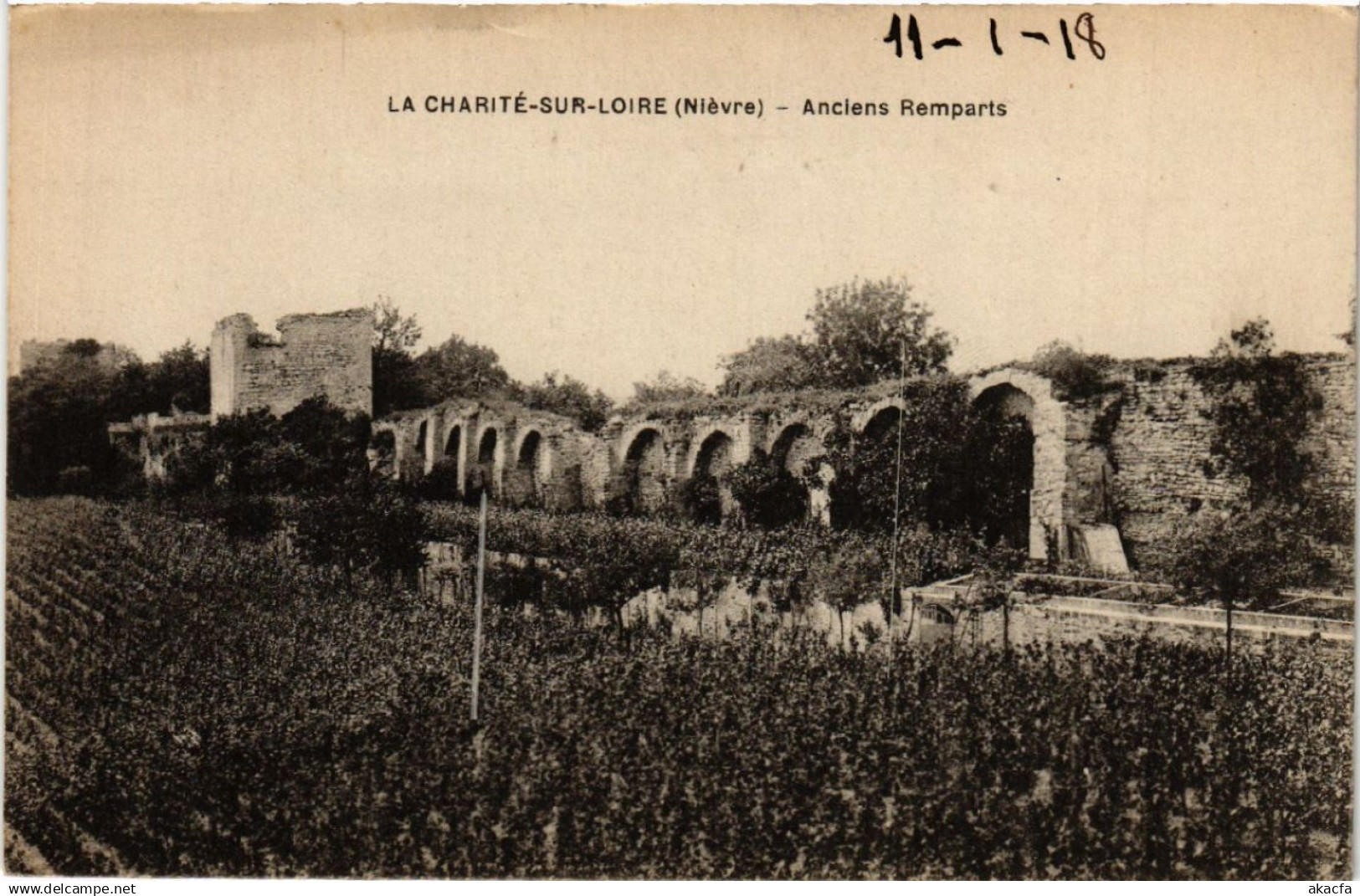 CPA La CHARITÉ-sur-LOIRE - Ancienne Remparts (456567)