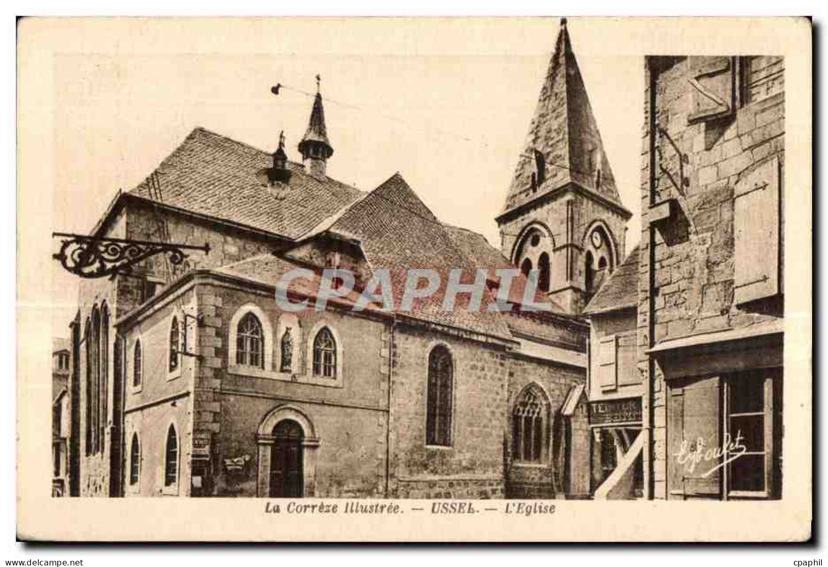 CPA La Correze Illustree Ussel l Eglise