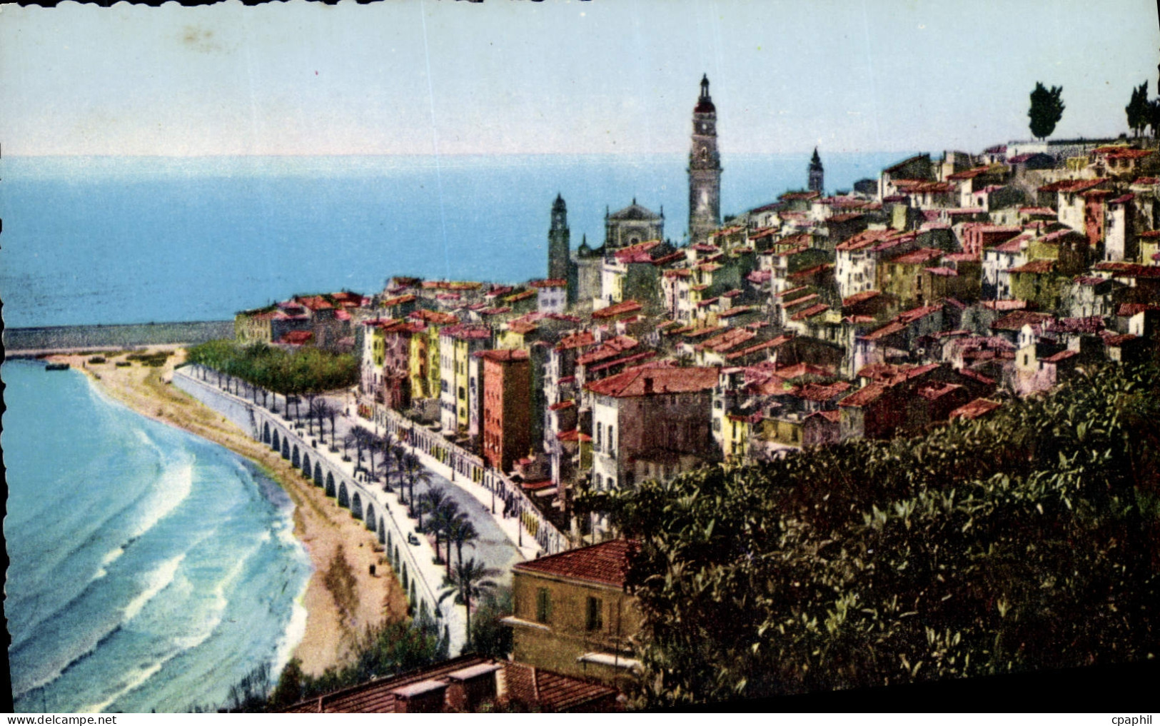 CPA La Cote d'Azur Menton A M vue generale du Vieux Menton