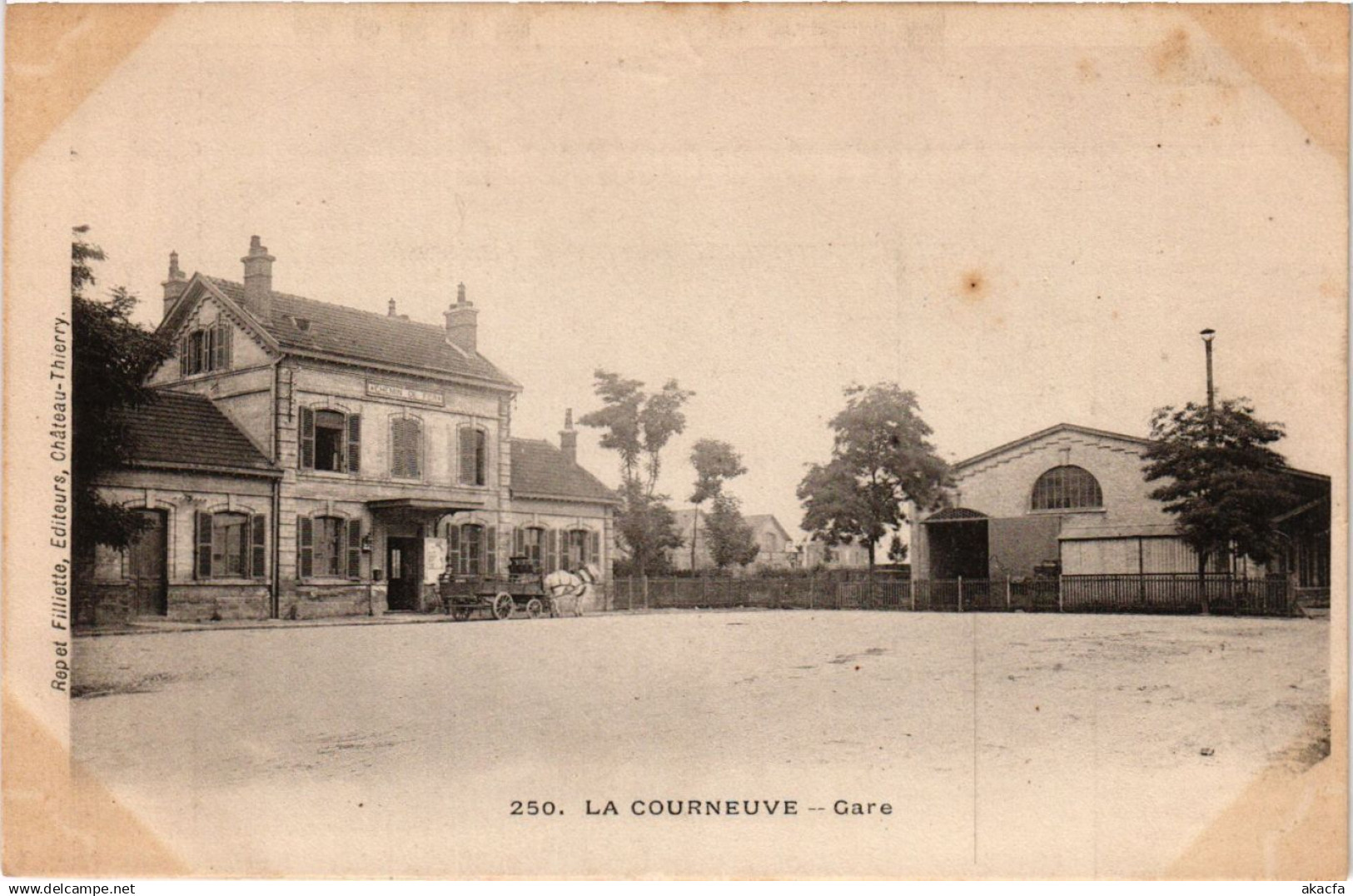 CPA La COURNEUVE - Gare (740276)