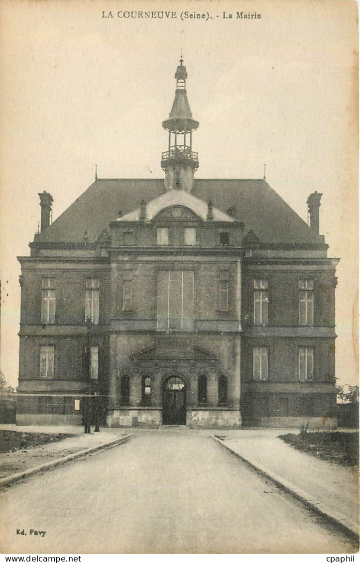 CPA La Courneuve Seine la Marie