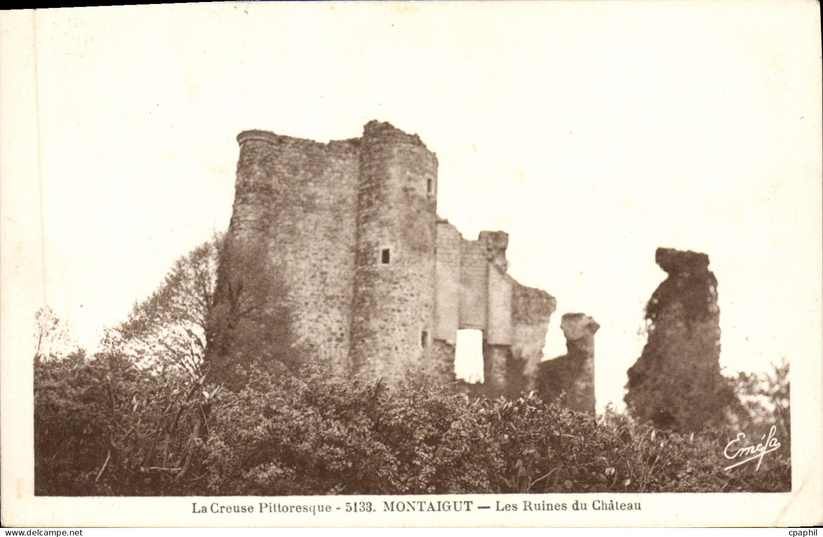 CPA La Creuse Pittoresque Montaigut Les Ruines Du Chateau