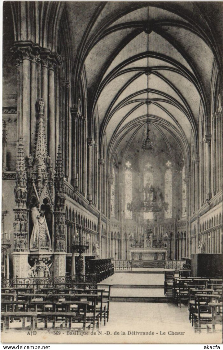 CPA LA DELIVRANDE Basilique de N.-D. De la Delivrande - Le Choeur (1227880)