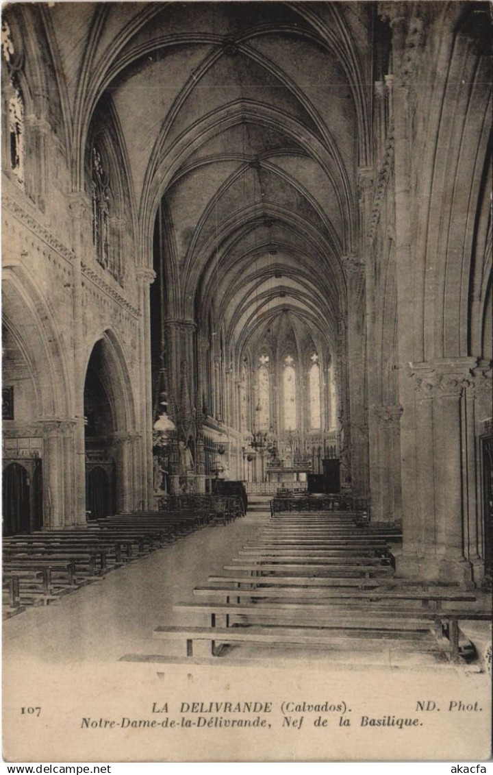 CPA LA DELIVRANDE Notre-Dame-de-La-Delivrande - Nef de la Basilique (1250265)