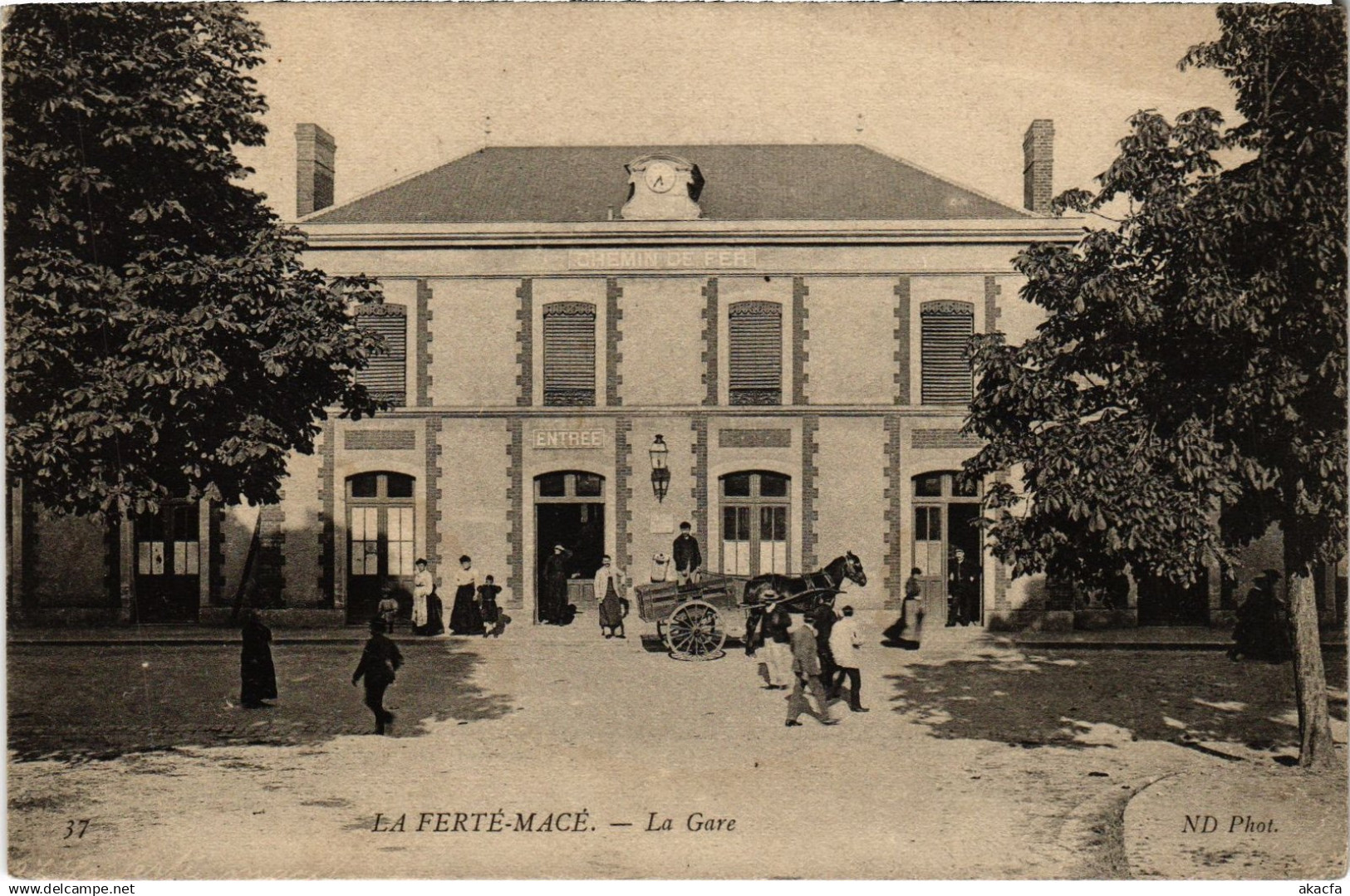 CPA LA FERTÉ-MACÉ La Gare (868678)