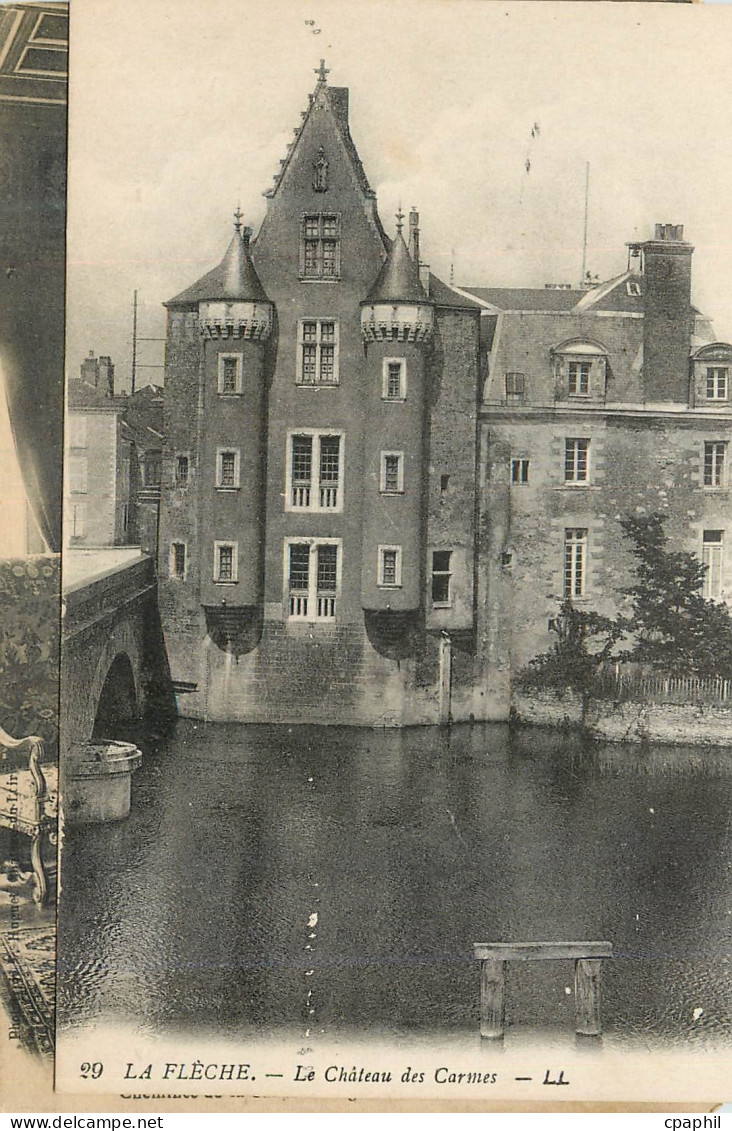 CPA La Fleche Le Chateau des carmes
