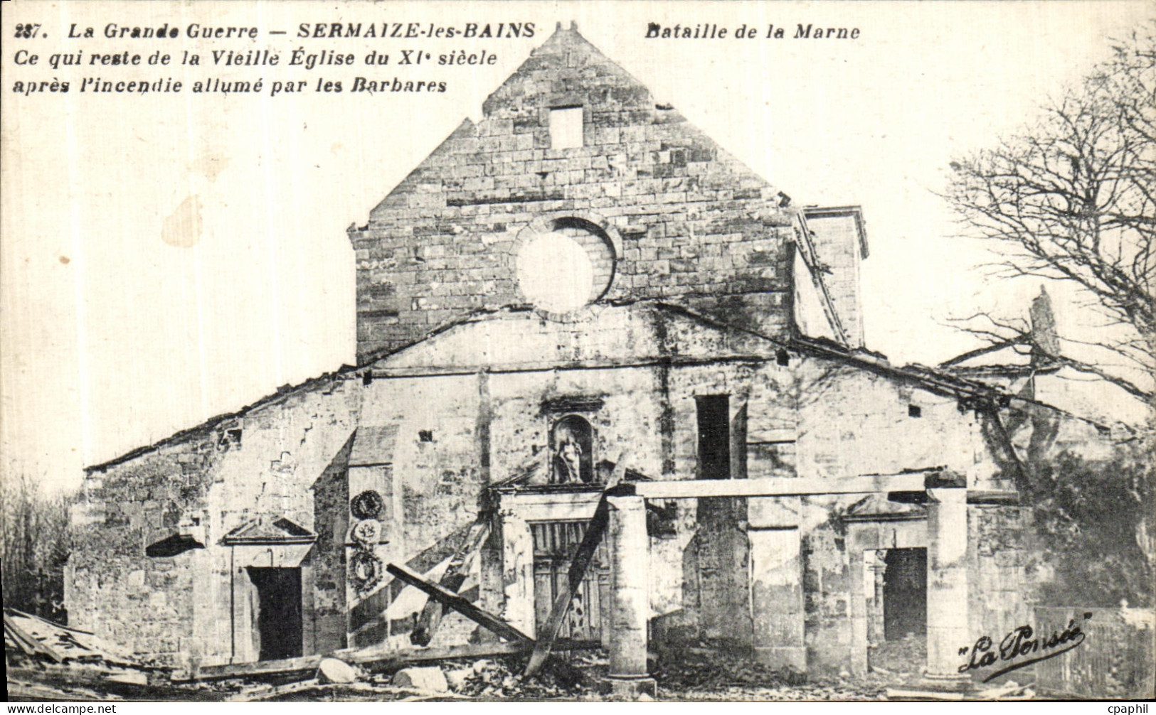 CPA La Grande Guerre Sermaize les Bains Eglise Militaria