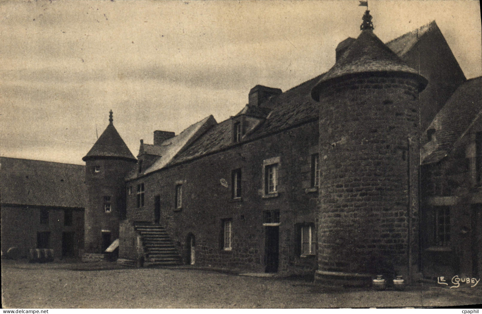 CPA La Normandie Pittoresque Vieux Manoir