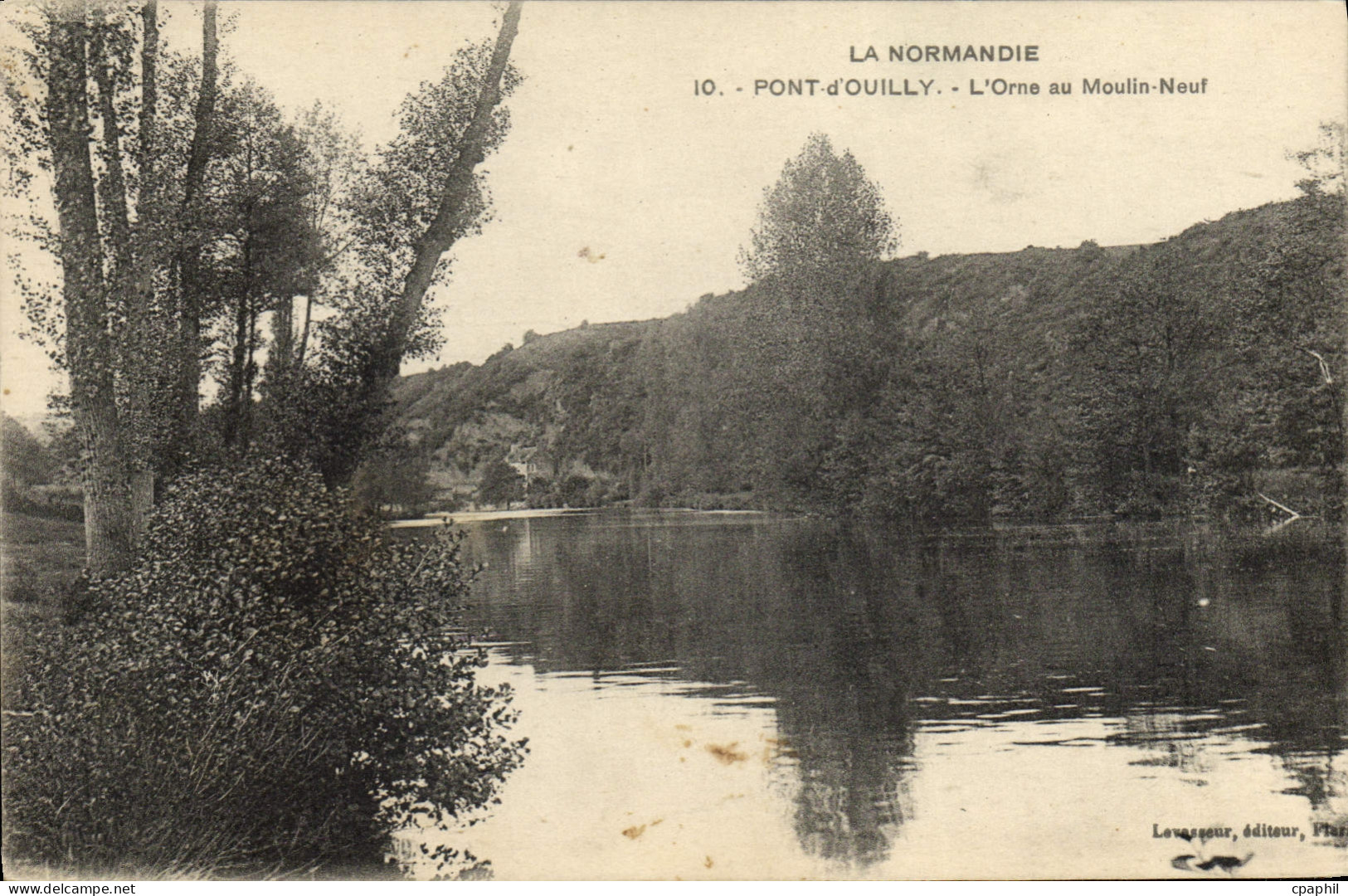 CPA La Normandie Pont d'Ouilly l'orne au moulin neuf