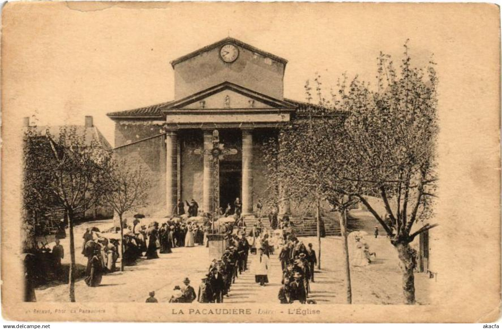 CPA La PACAUDIERE - L'Église (225596)