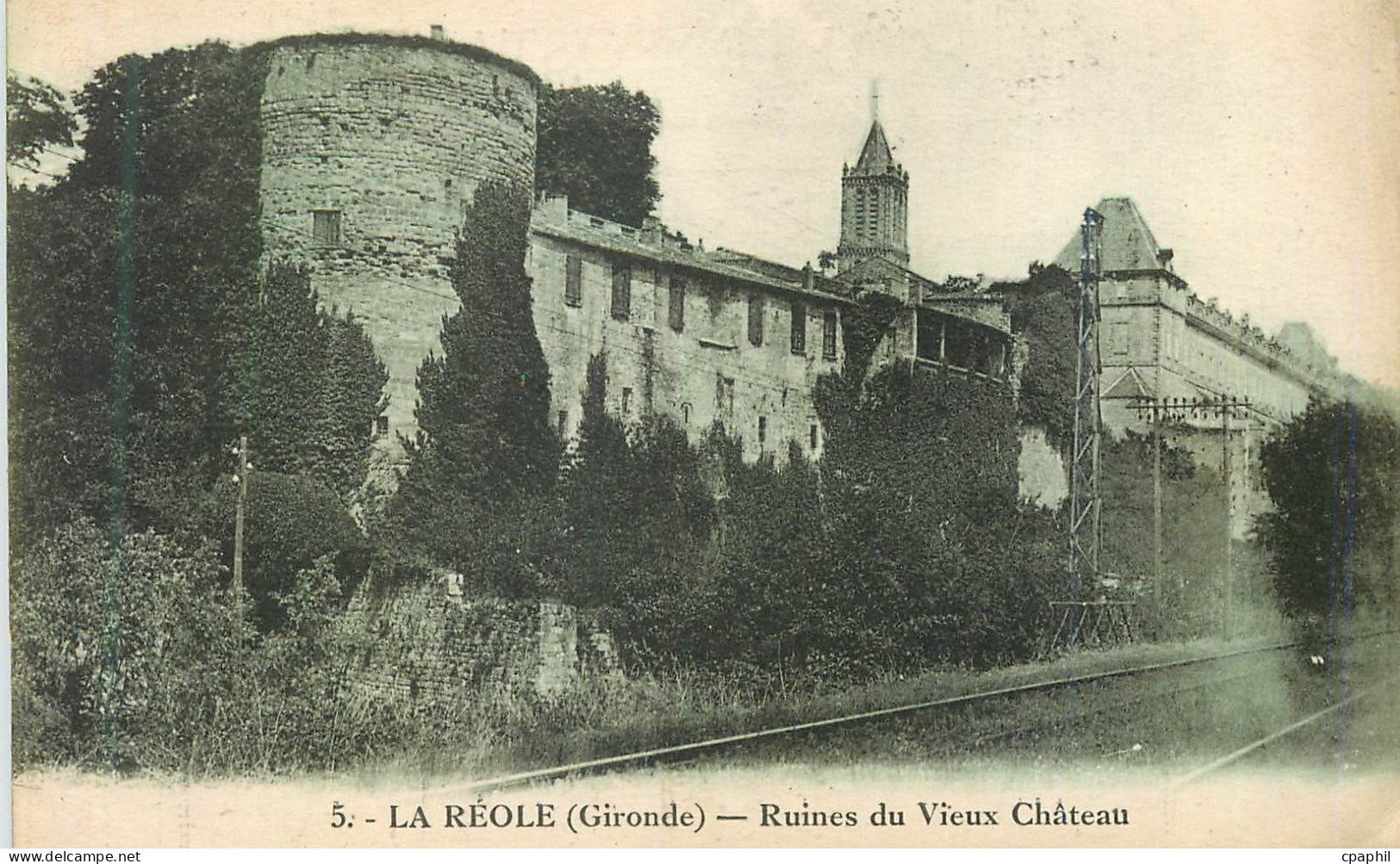 CPA La Reole Gironde Ruines du Vieux Chateau