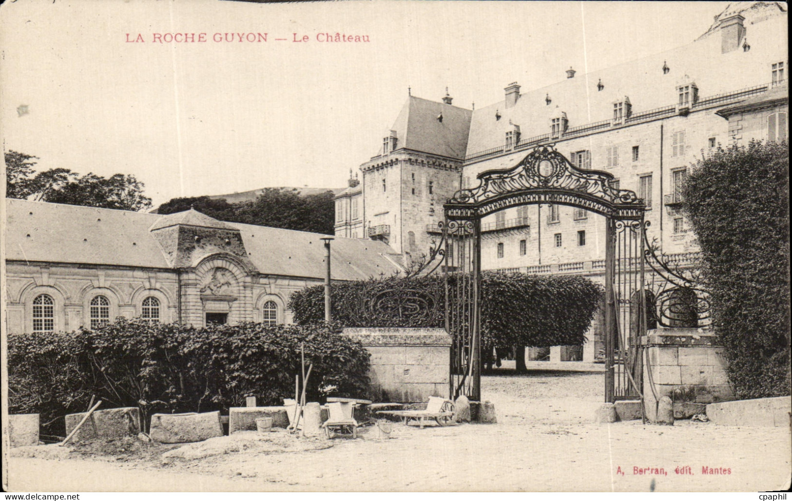 CPA La Roche sur Guyon Le chateau