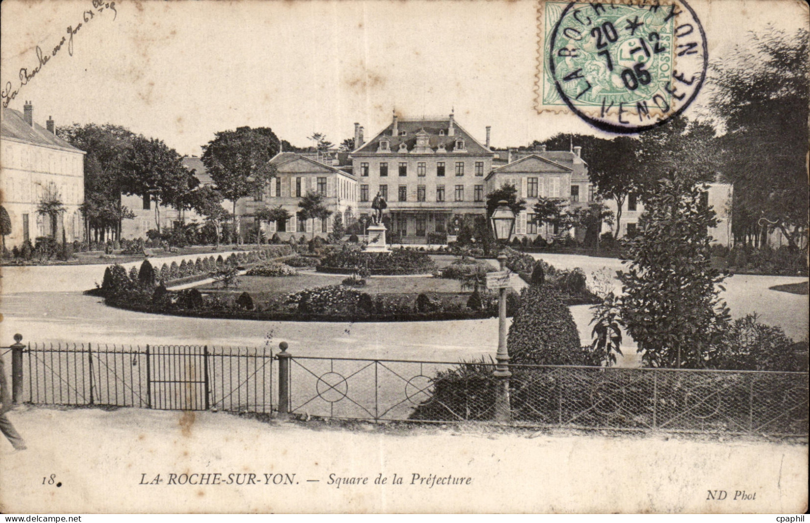 CPA La Roche Sur Square de la Prefecture