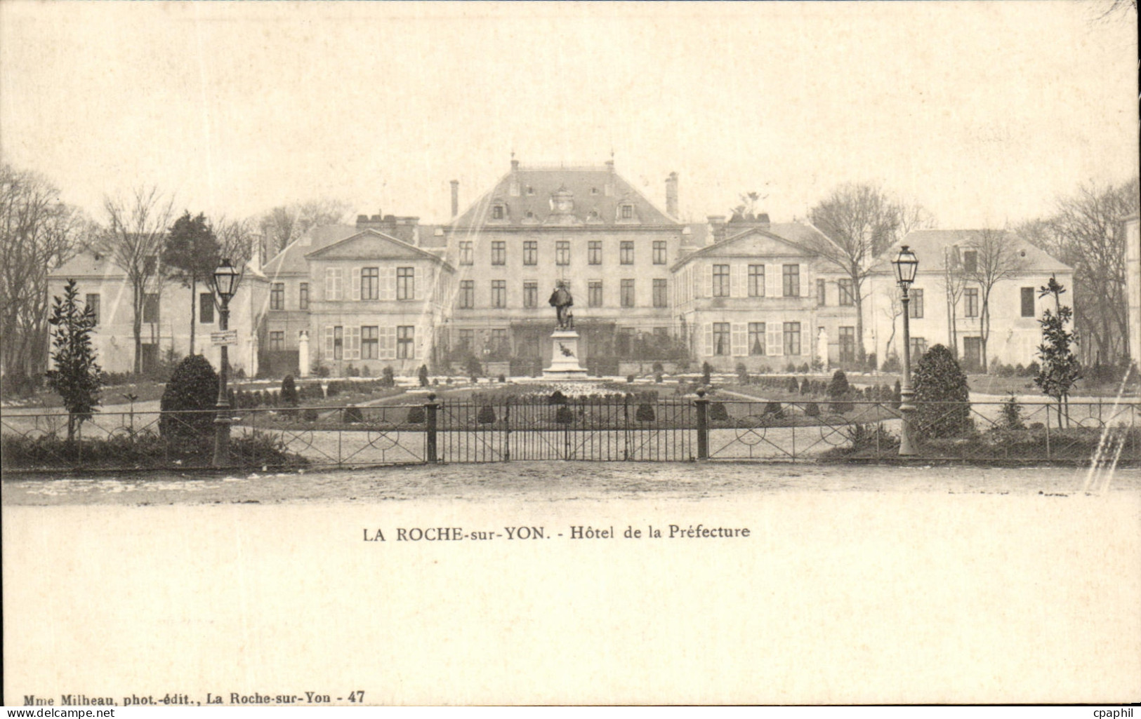 CPA La Roche Sur Yon Hotel de la Prefecture