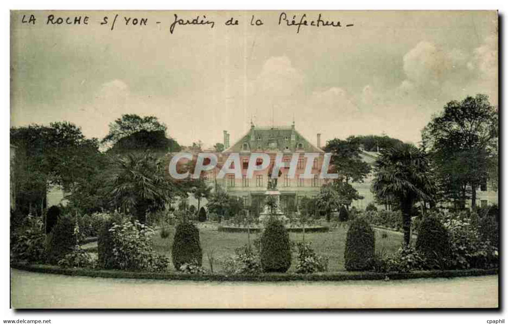 CPA La Roche Sur Yon jardin de la Prefecture