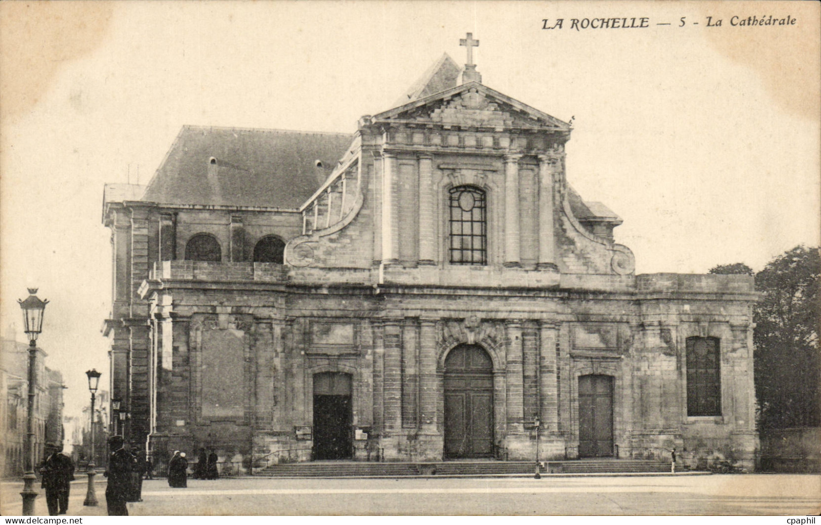 CPA La Rochelle La cathedrale