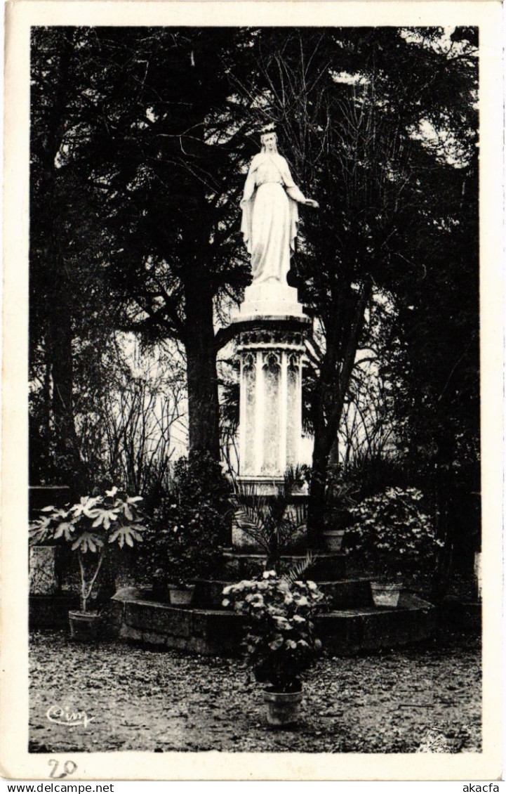 CPA La Savoie - LA ROCHE-sur-FORON - Couvent des Soeurs de la Charite (439136)