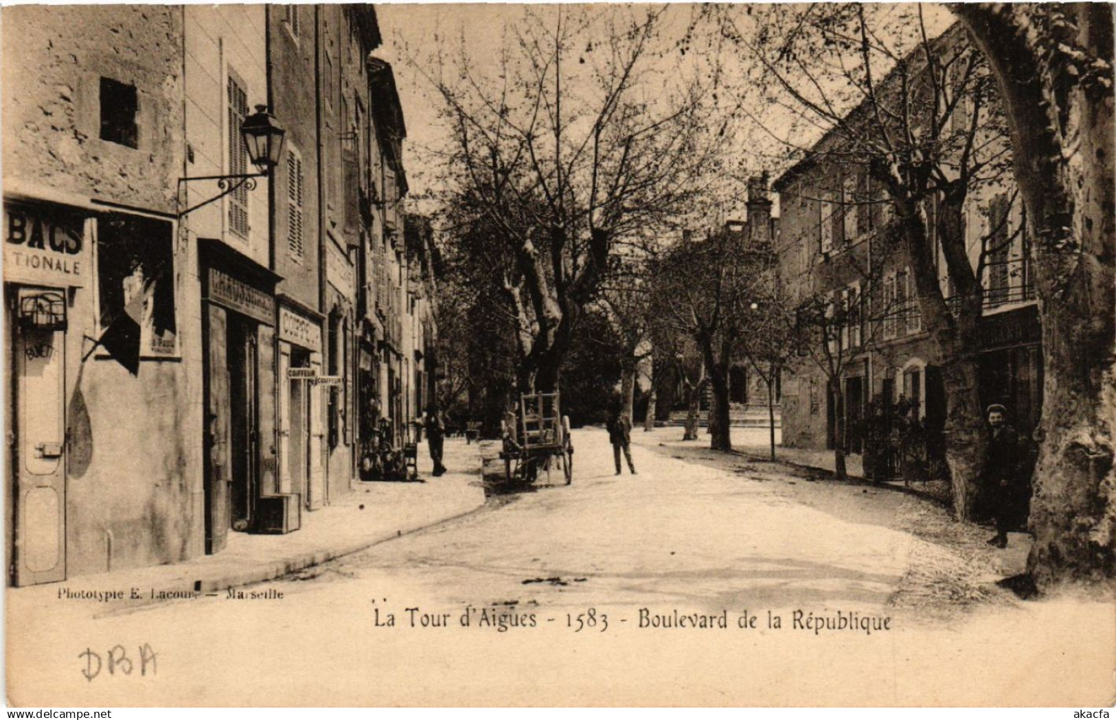 CPA La TOUR-d'AIGUES - Boulevard de la République (518975)