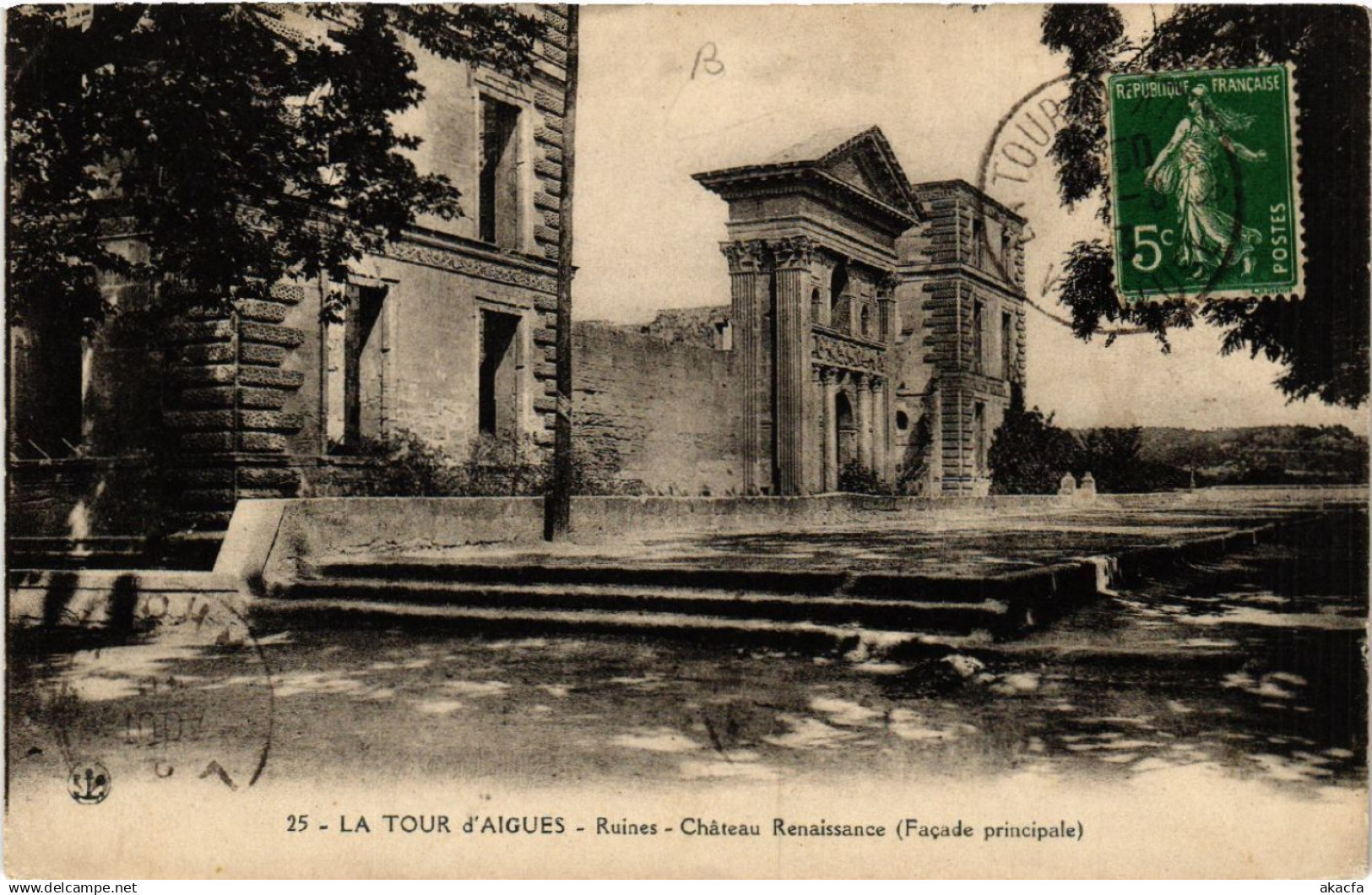 CPA La TOUR-d'AIGUES Ruines Chateau Renaissance (Facade principale (511743)