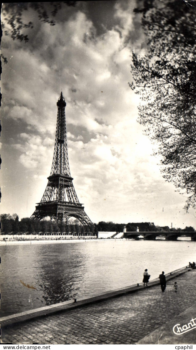 CPA La Tour Eiffel