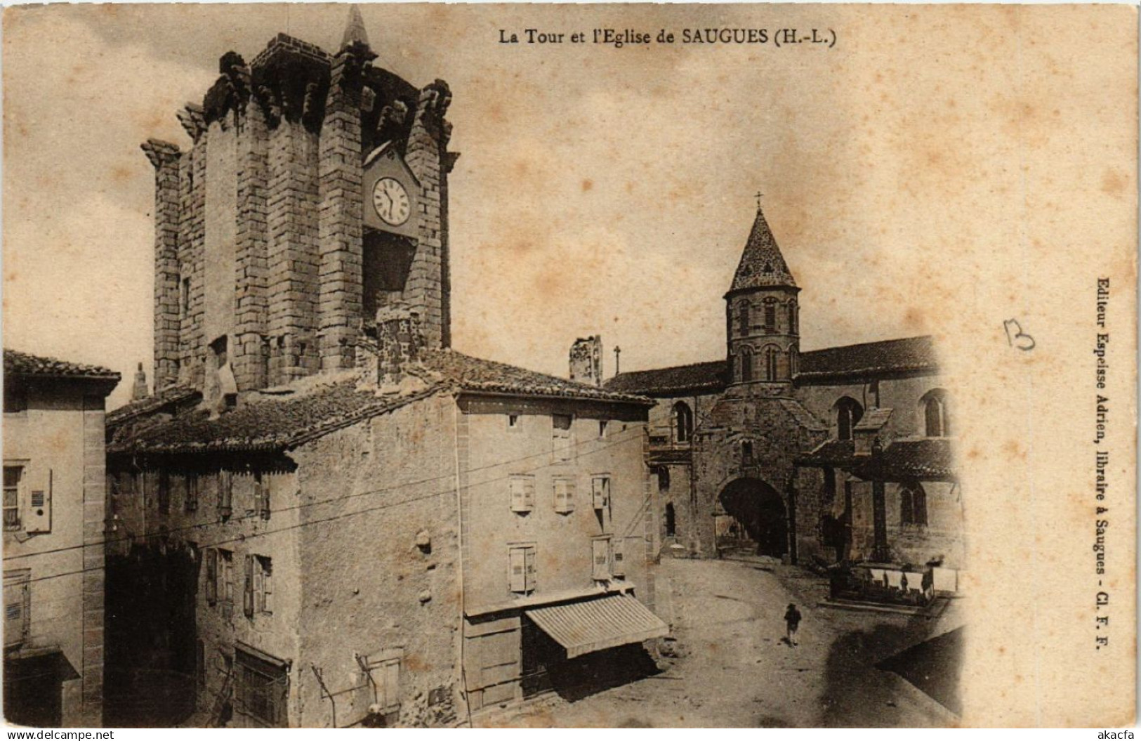 CPA La Tour et l'Église de SAUGUES (516961)