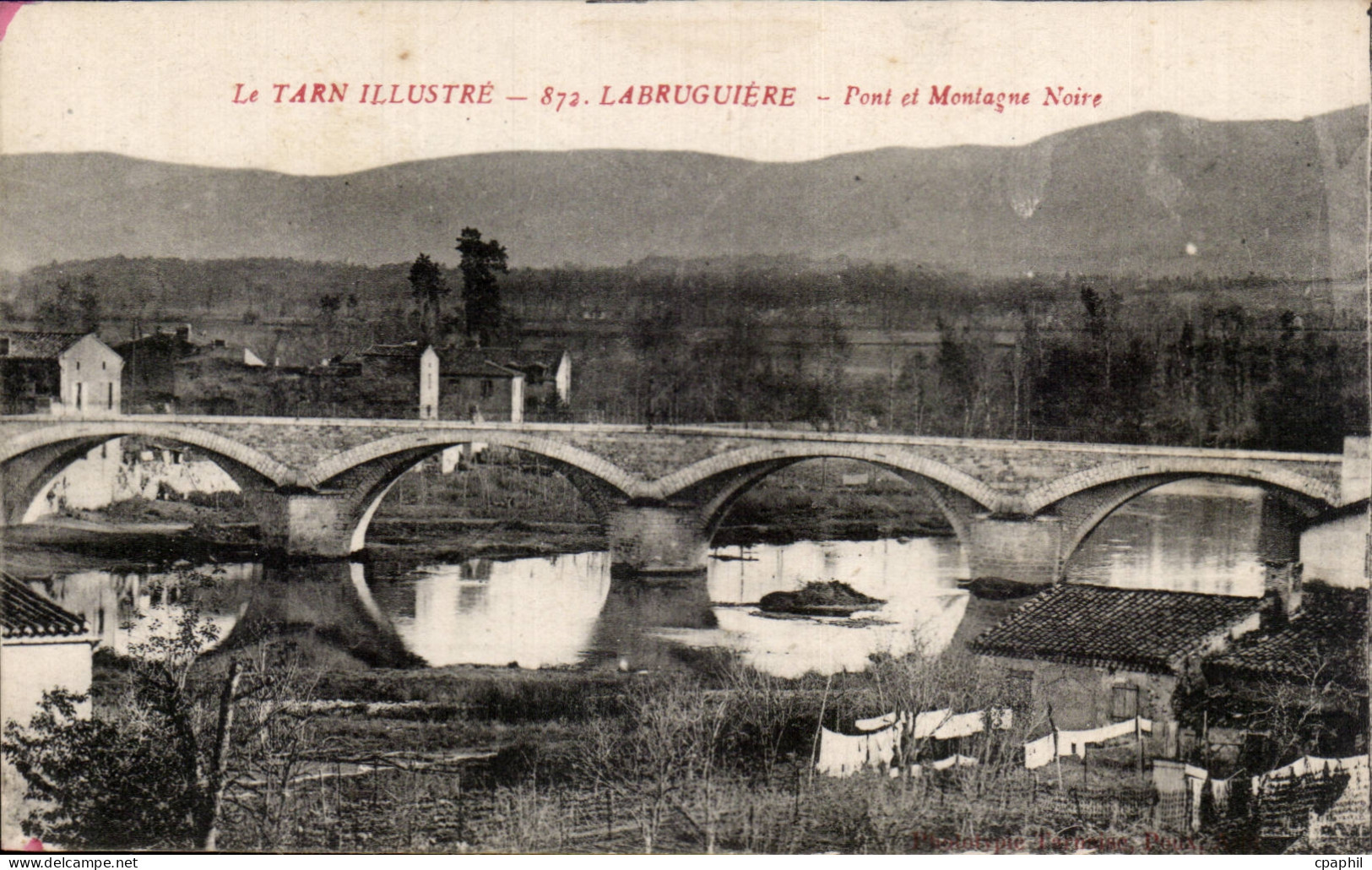 CPA Labruguiere Pont et montagne noire