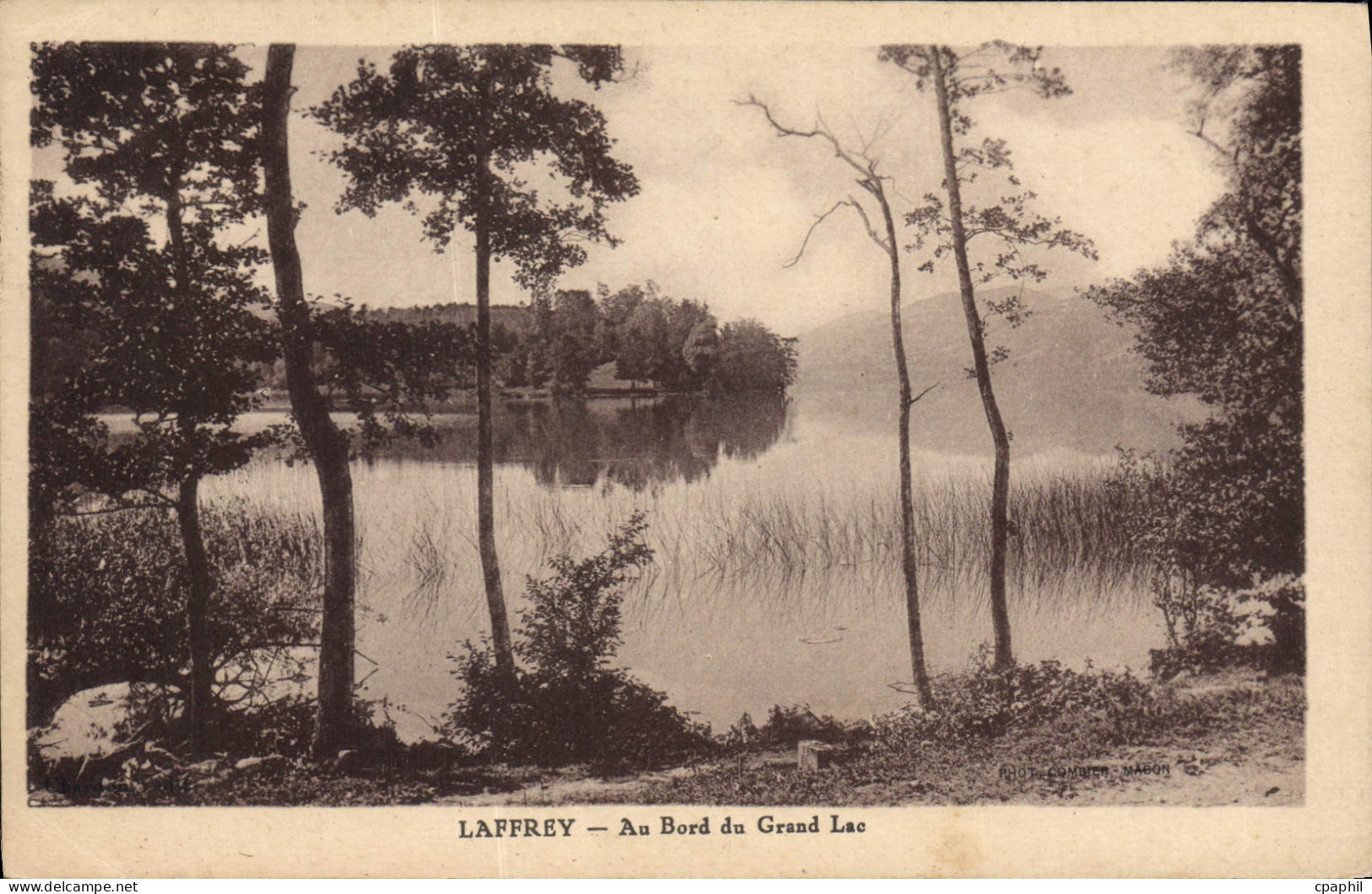 CPA Laffrey Au bord du Grand Lac