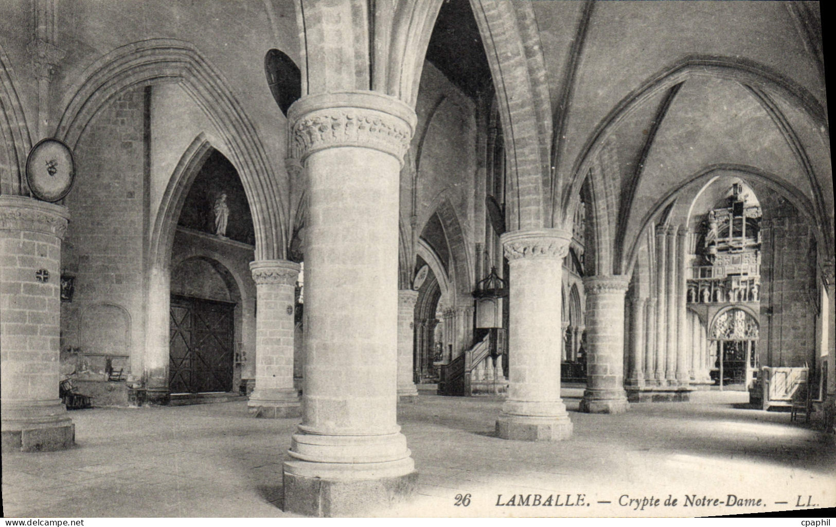 CPA Lamballe Crypte de Notre Dame