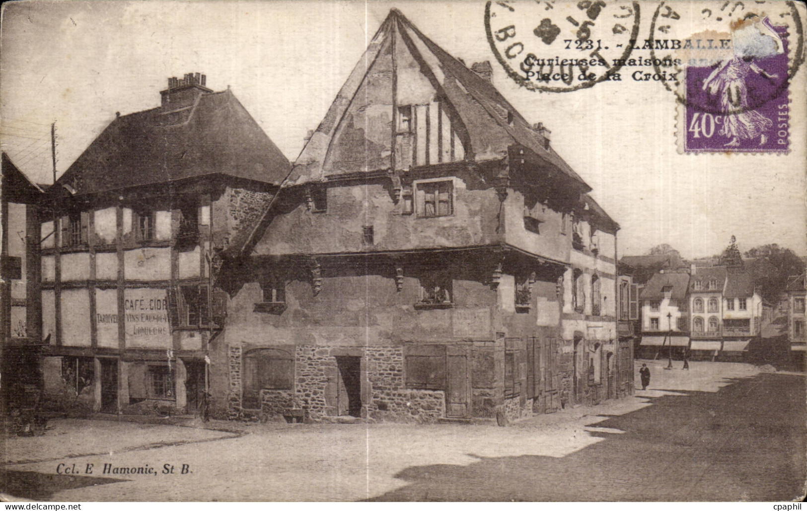 CPA Lamballe Cuvieuses maisons Place de la Croix