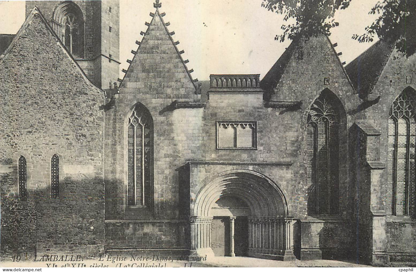 CPA Lamballe L'Eglise Notre Dame
