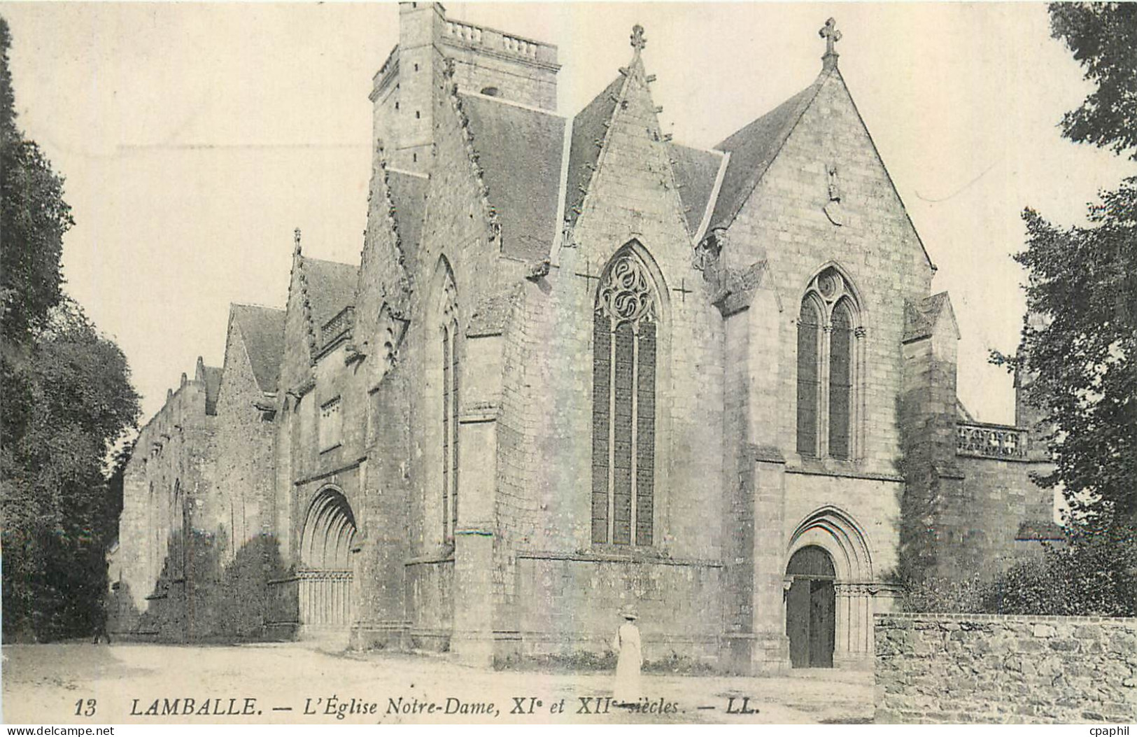CPA Lamballe L'Eglise Notre Dame