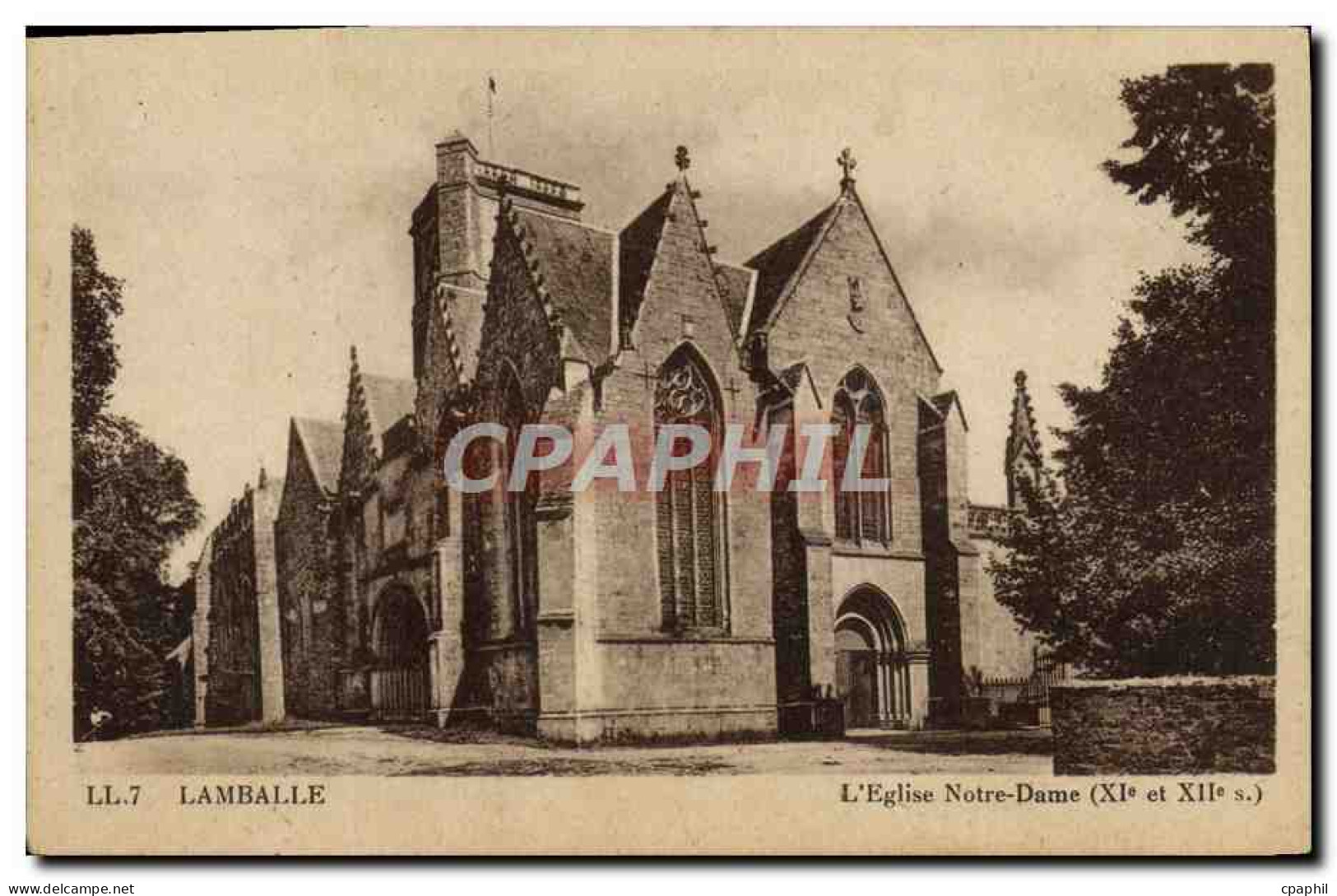 CPA Lamballe L'Eglise Notre Dame