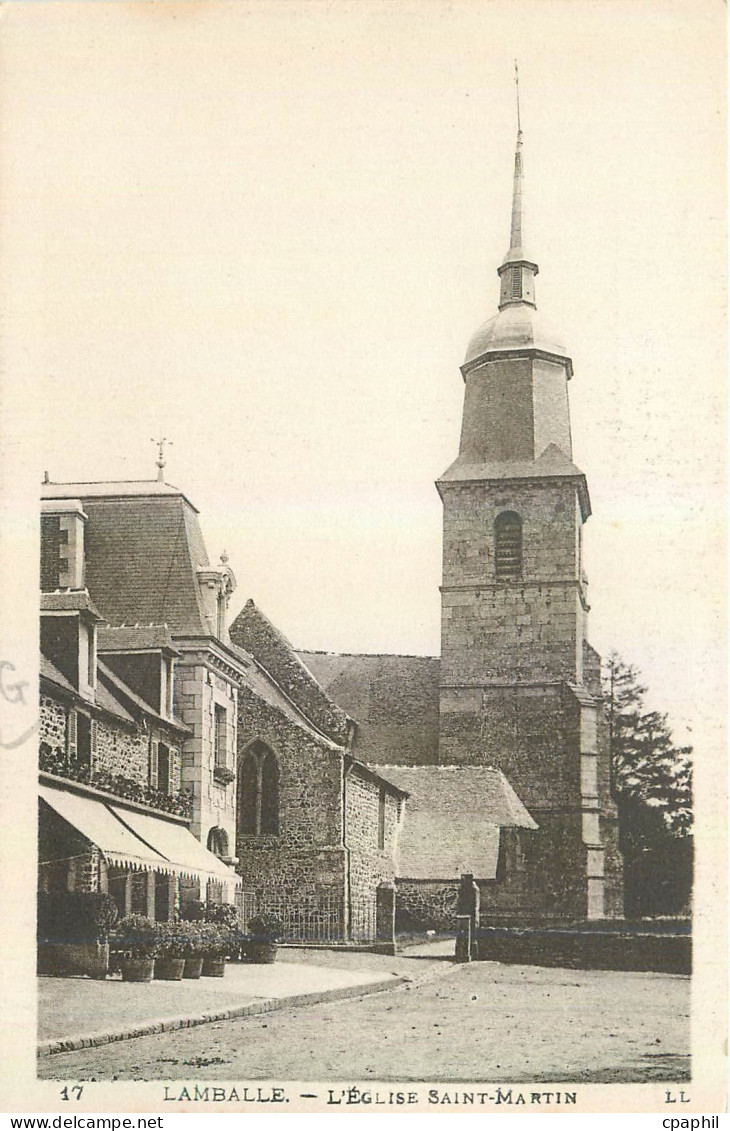 CPA Lamballe L'Eglise Saint Martin