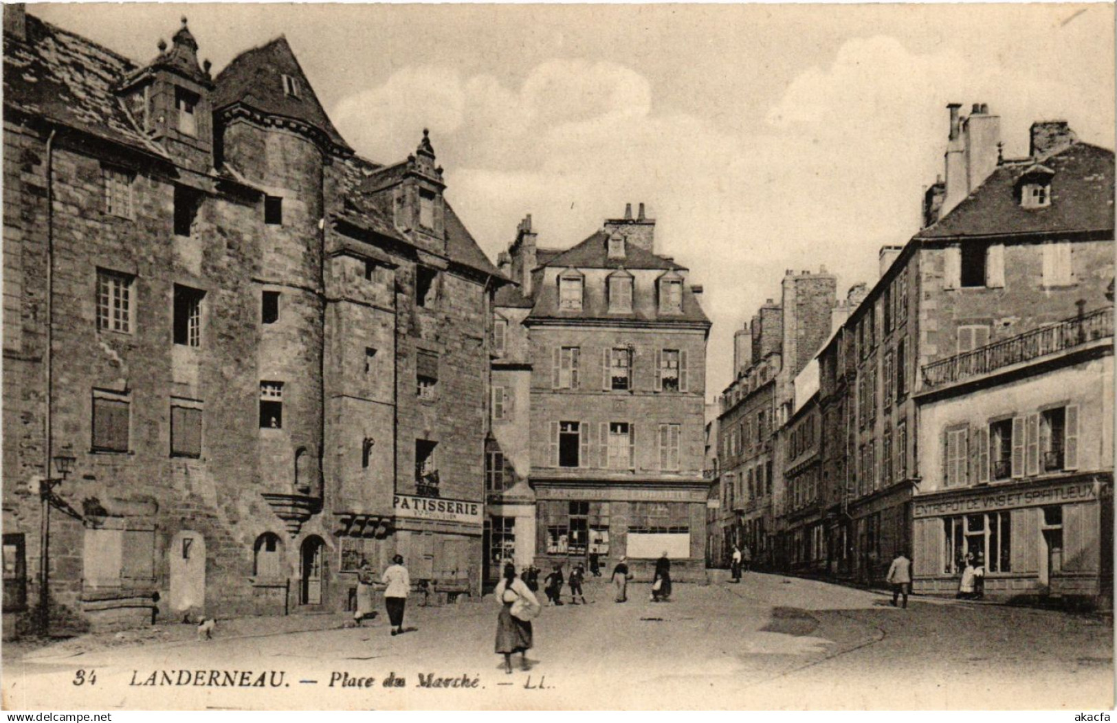 CPA LANDERNEAU - Place du Marché (384256)