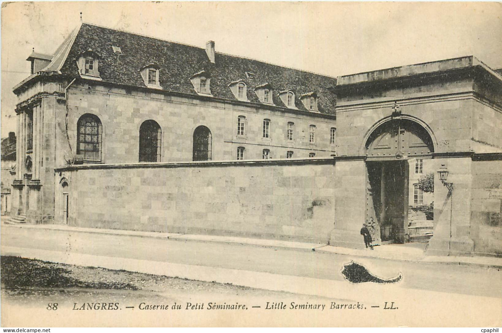 CPA Langres Caserne du Petit Seminaire
