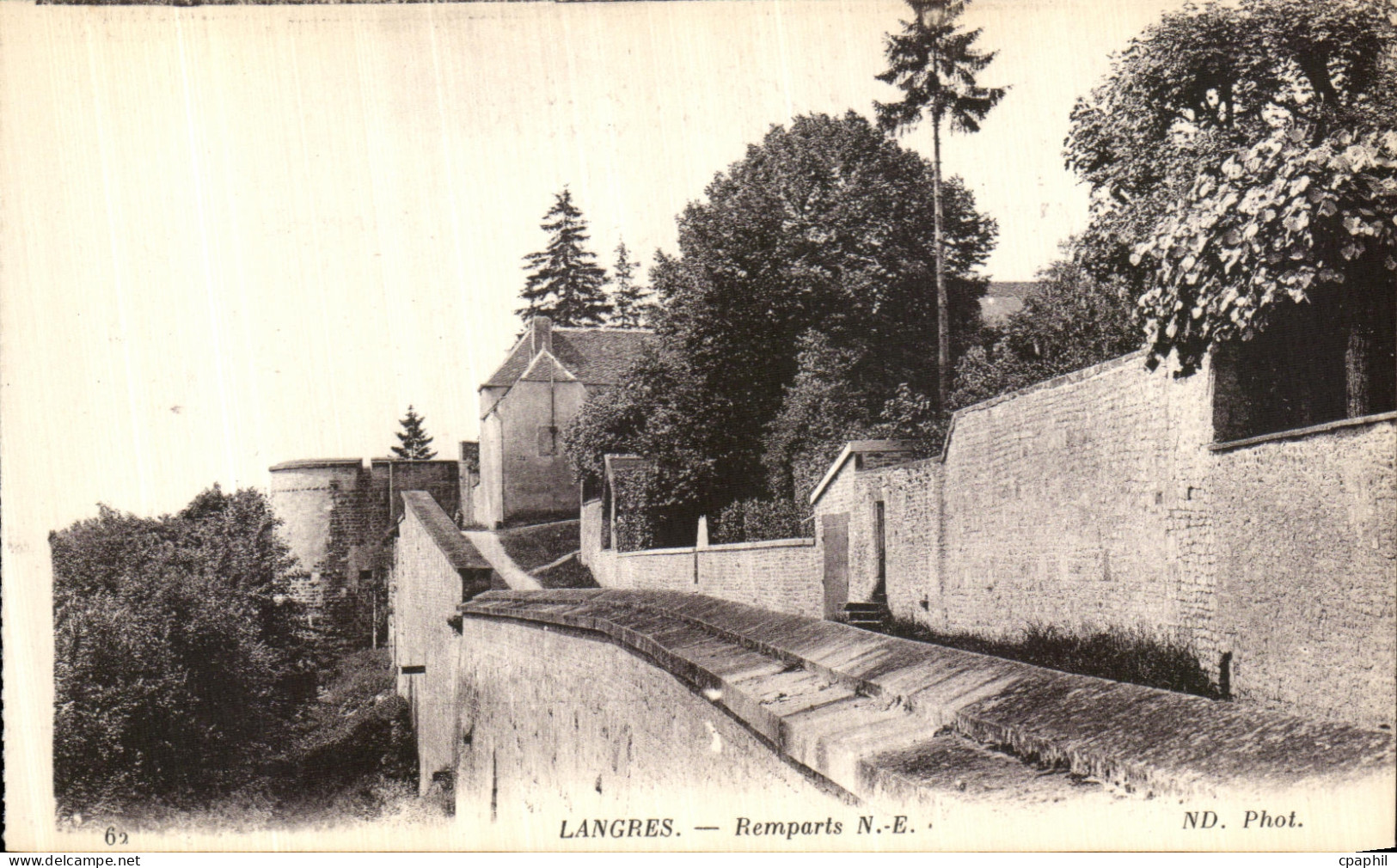 CPA Langres Remparts
